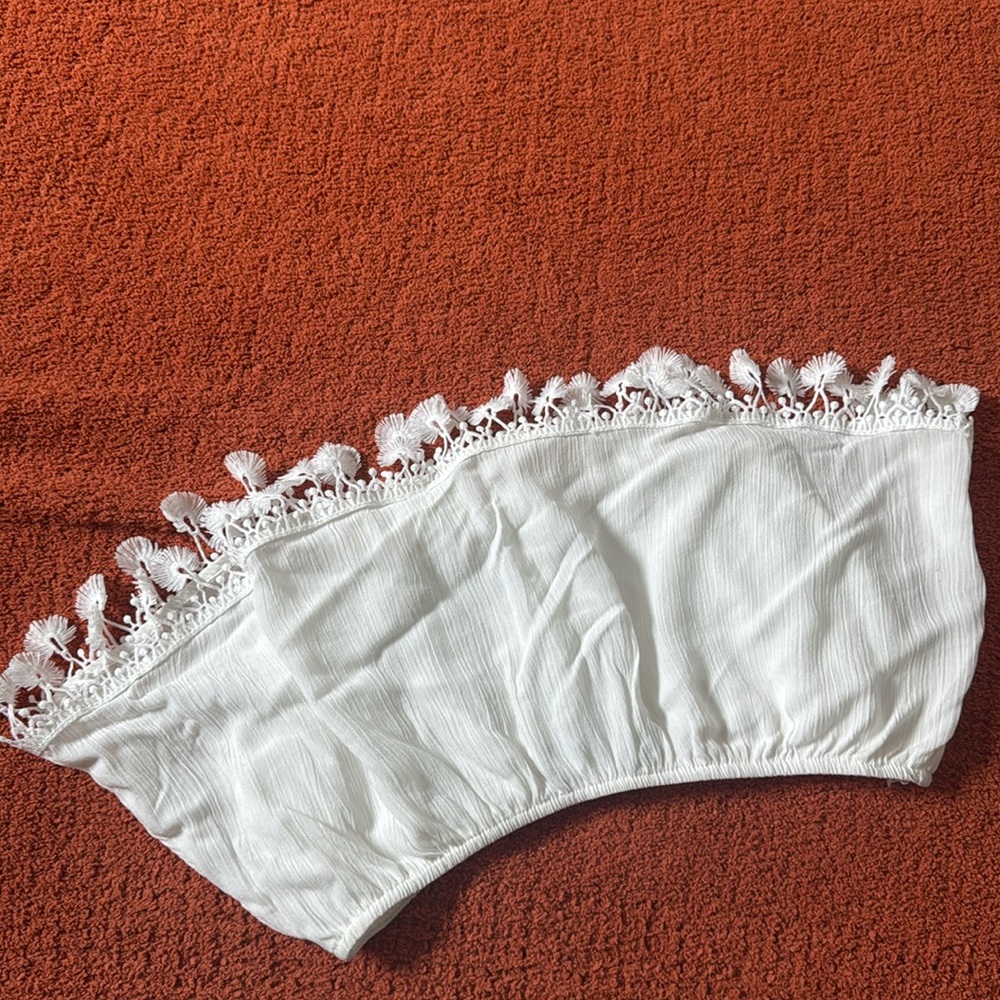 Lulus White Off-Shoulder Top with Tassels size S - Picture 4 of 5